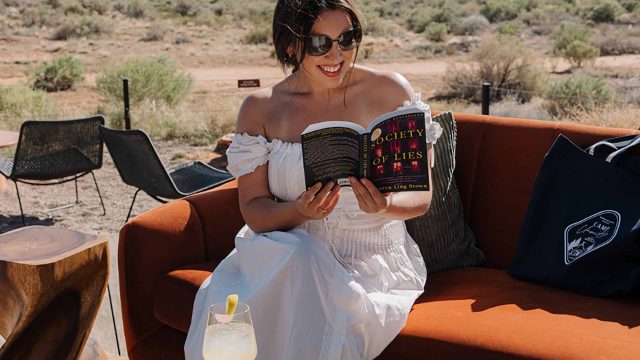 Discovering the Power of Community Reading Retreats for Digital Detox