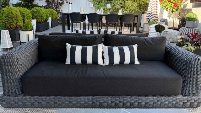 Transform Your Outdoor Space with Stylish Sofas That Feel Like Home