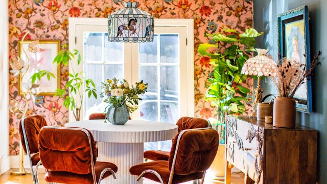 Reviving the Tavern Aesthetic: Why Pendant Lights Are Trending Again