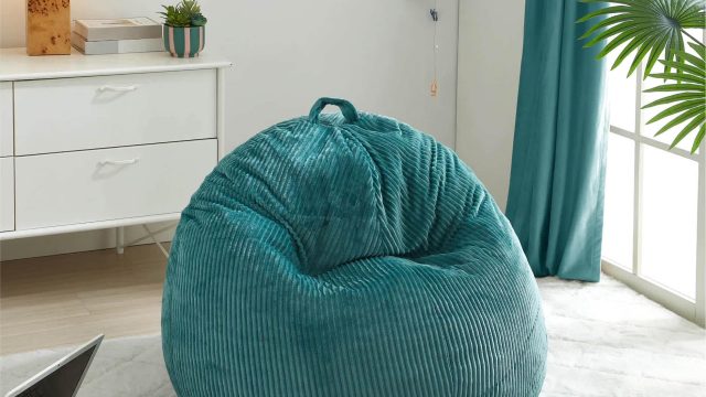 Transform Your Dorm Room: Tips for a Unique and Stylish Space