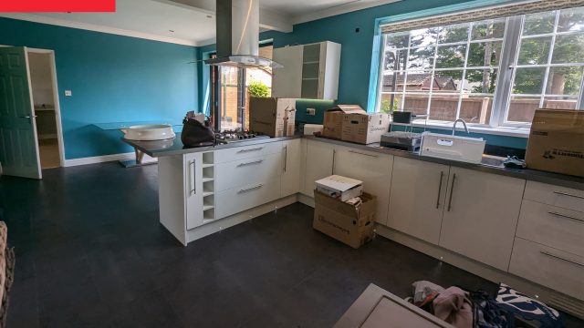 Transforming a Dated Kitchen: Innovative DIY Updates for a Modern Look