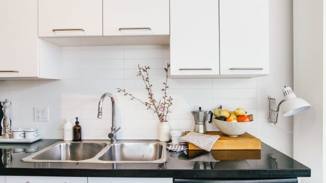 Revitalize Your Kitchen: Effortless Sink Cleaning Tips