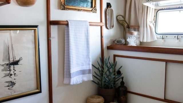 Unlocking the Versatility of Metal Racks for Your Home