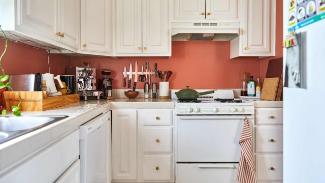 Essential Kitchen Items for a Clutter-Free Cooking Space