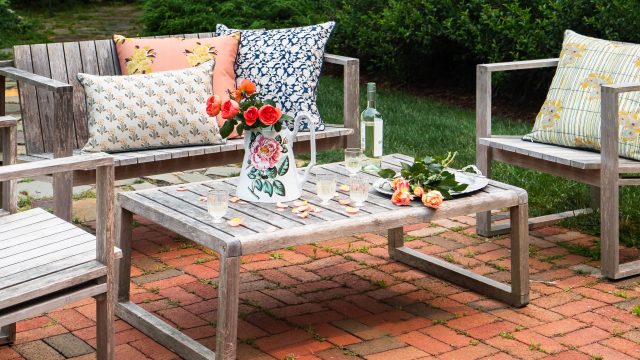 Transform Your Space with Stunning Outdoor Pillows