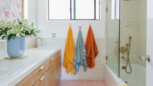 Huge Savings on Towels: Stock Up Before the Season Ends