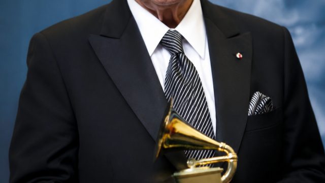 Celebrating the Legacy of Clive Davis: A Music Industry Icon | m menarabet live, lagu singa dangdut 