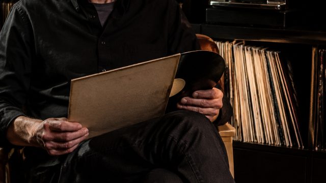 Exploring the Legacy of Tom Verlaine Through His Incredible Vinyl Collection | rtp winbet299, lucky8