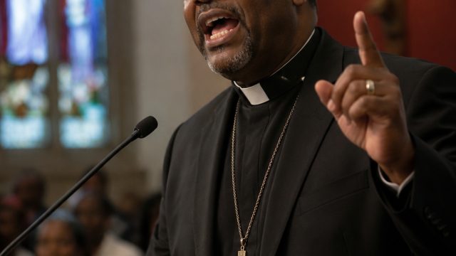 Chicago Priest Calls Out Trump Amid Surge in Gun Violence | vegas live slots, ultra burn slot, dafta